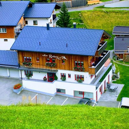 Apartamento Haus Rothorn Schröcken Exterior foto