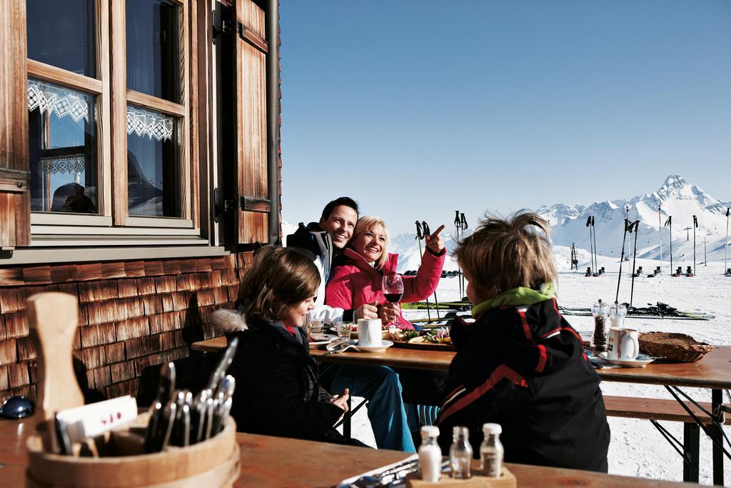 Apartamento Haus Rothorn Schröcken Exterior foto